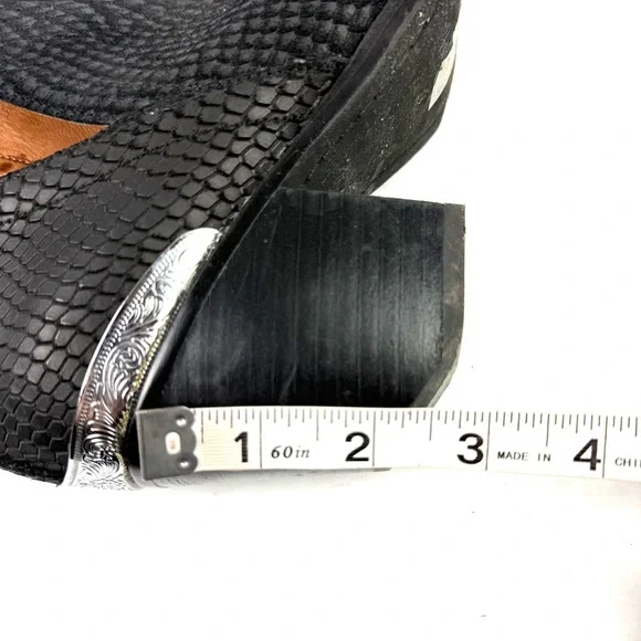 Jeffrey Campbell Cromwell Booties 9 Black Cut Out Slip On Ankle Boot Etched - Picture 12 of 13